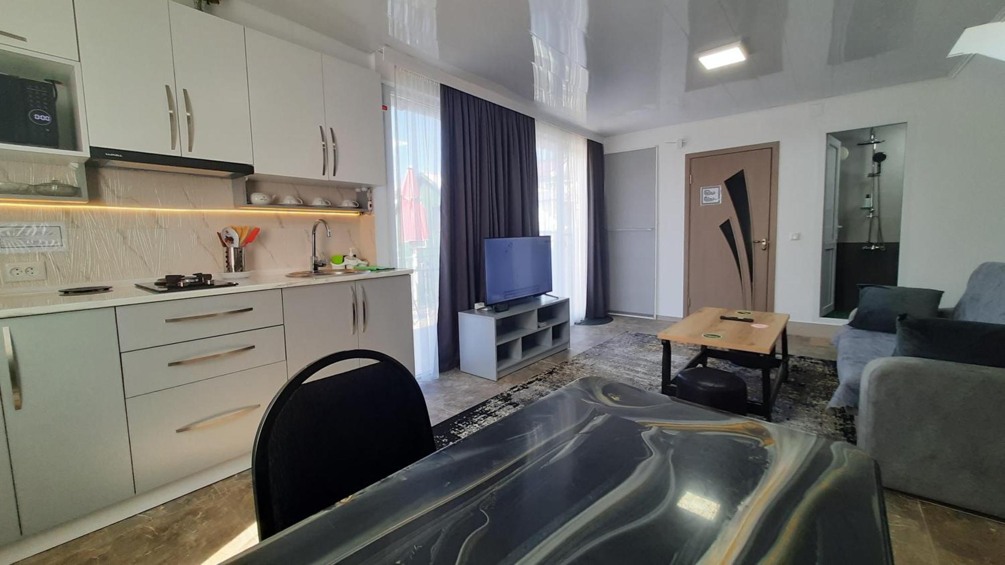 Guesthouse Next To Beach Батуми Екстериор снимка