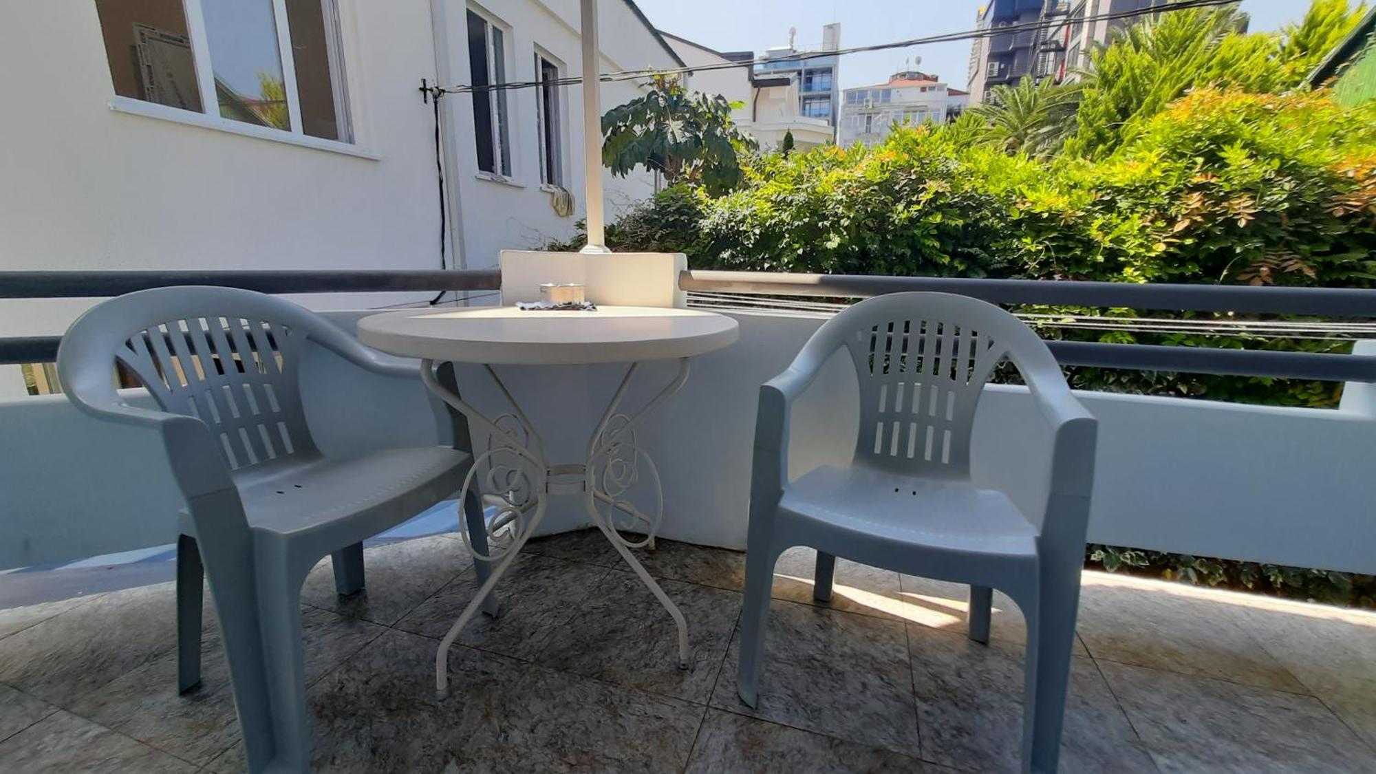 Guesthouse Next To Beach Батуми Екстериор снимка