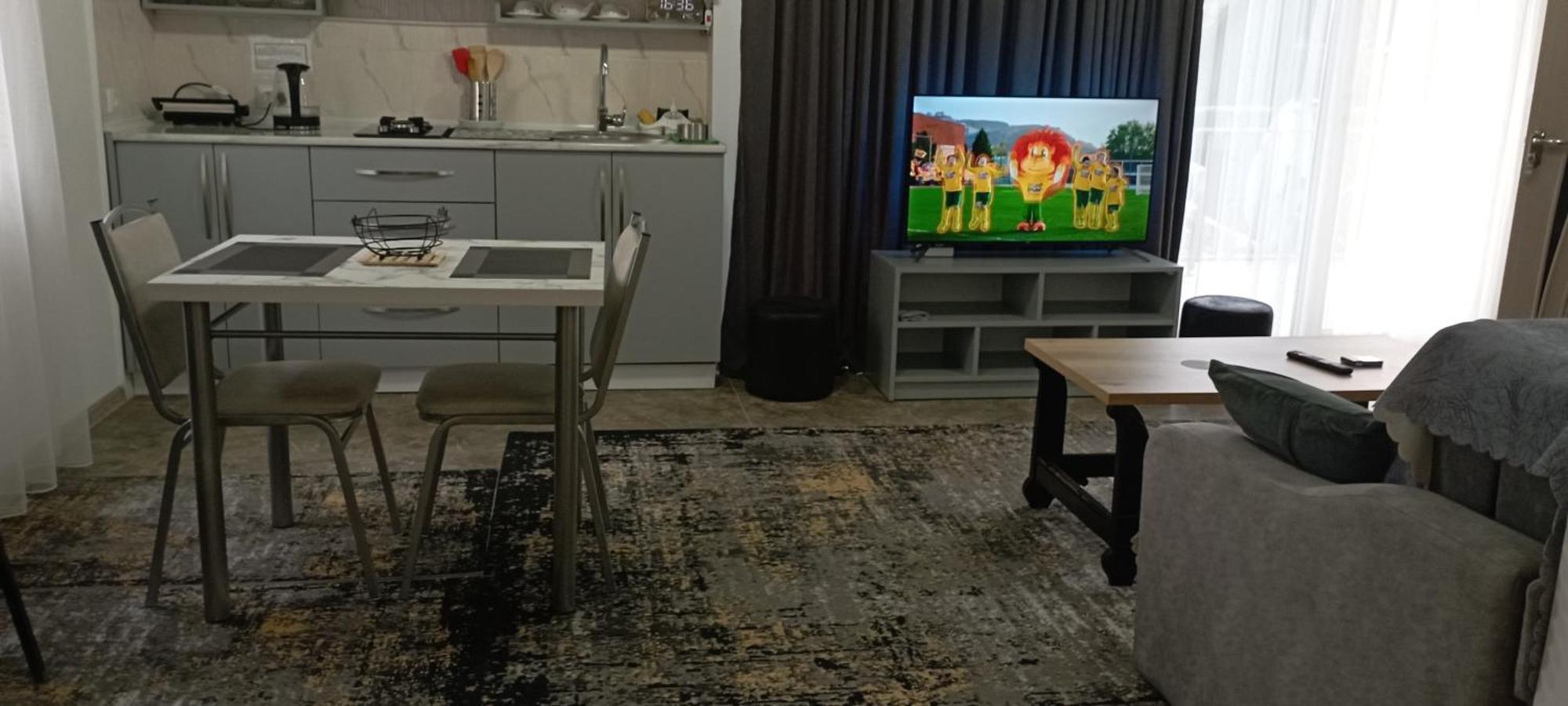 Guesthouse Next To Beach Батуми Екстериор снимка