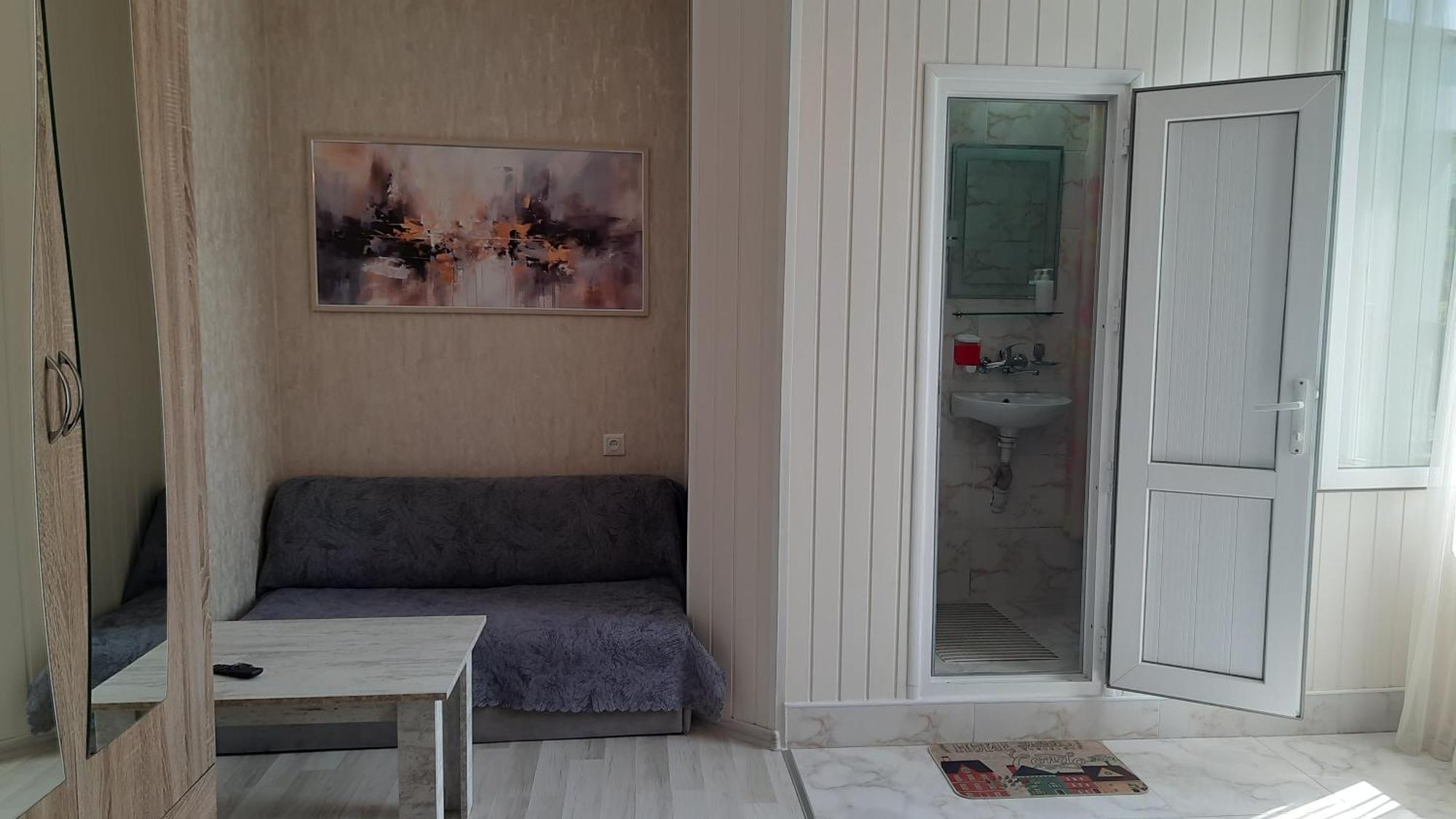 Guesthouse Next To Beach Батуми Екстериор снимка